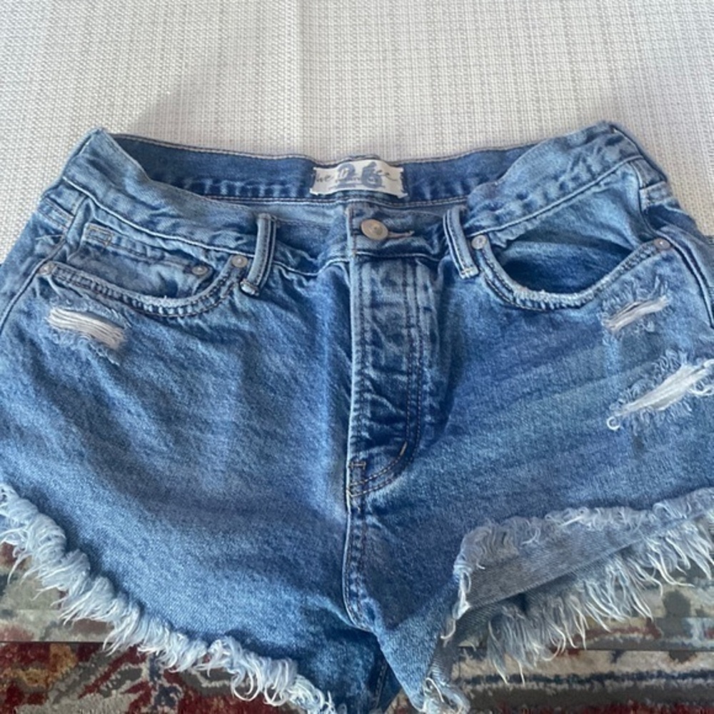 WE THE FREE , shorts 🩳 denim size 26